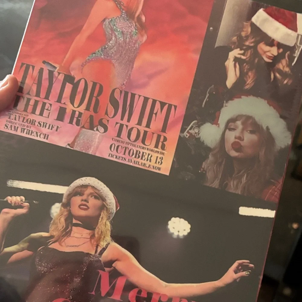 Taylor Swift Festive Christmas Countdown Calendar - Red and Black